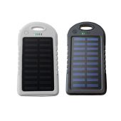 Ver Power Bank Con Celda Solar (Se Puede Cargar Conectandola A La Corriente) Colores Negra Y Blanca, Carga Dos Dispositivos A La Vez, Incluye Lampara Led, Capacidad 6000 Mah Medidas 14.5 X 7.5 X 1.5 Cm. Power Bank Con Celda Solar (Se Puede Cargar Conectandola A La Corriente) Colores Negra Y Blanca, Carga Dos Dispositivos A La Vez, Incluye Lampara Led, Capacidad 6000 Mah Medidas 14.5 X 7.5 X 1.5 Cm.